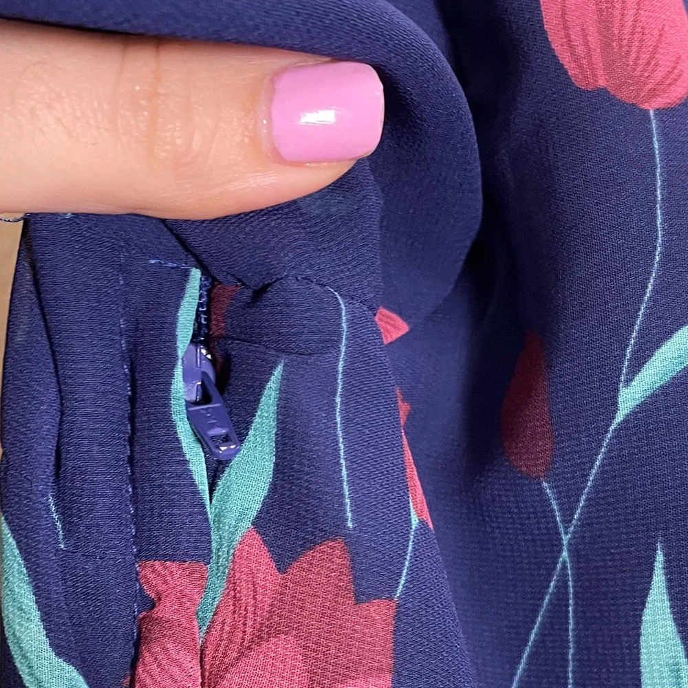 Liza Luxe Floral V-Neck A-Line Mini‎ Dress - L - Picture 5 of 9